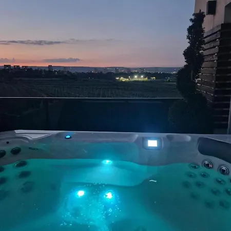 Apartment Gavas Jacuzzi & Panoramic View